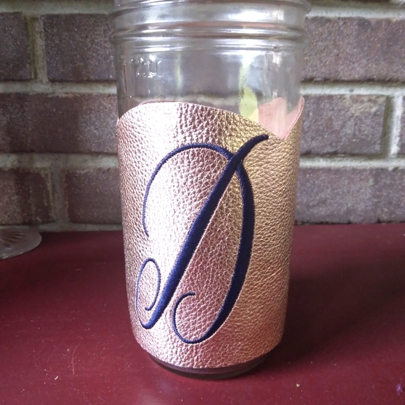 Other - 💥 CLOSET CLOSING SALE 💥 Genuine Leather Embroidery Glass/Cup Holder